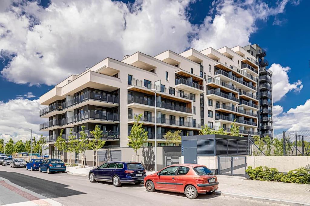 The Dante - Family And Friends Apartments, Free Parking Appartement